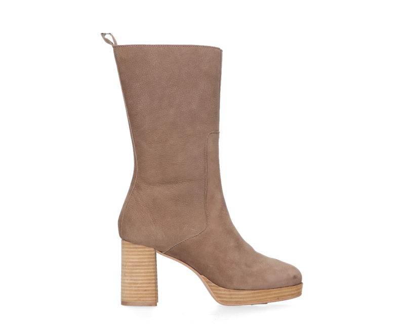 Nadine 6-b taupe nubuck boot - natural heel