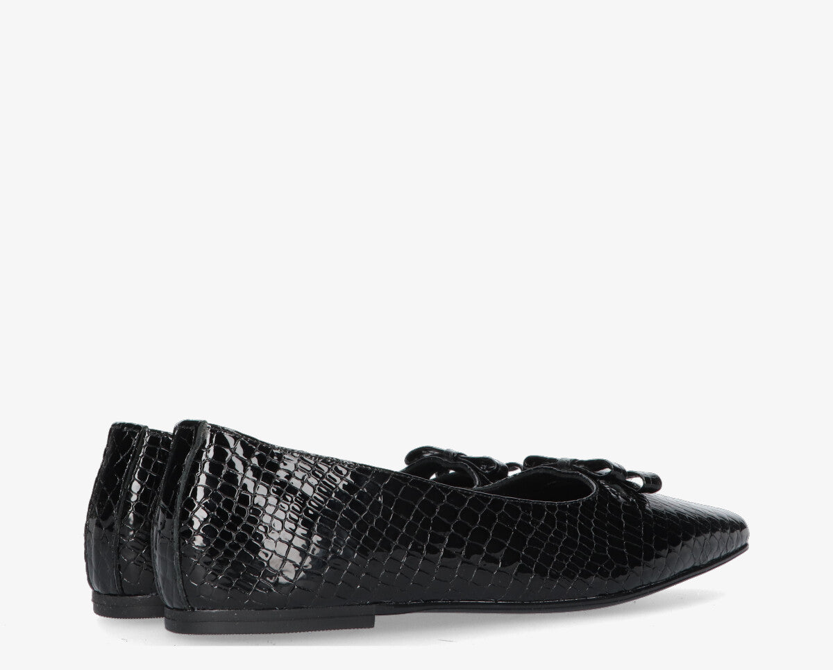 S-Rea 2-o black patent bow ballerina - black sole