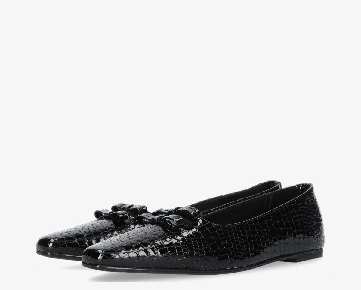 S-Rea 2-o black patent bow ballerina - black sole