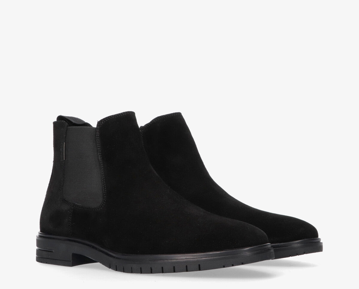 Thomas 1-a black suede chelsea boot - black sole