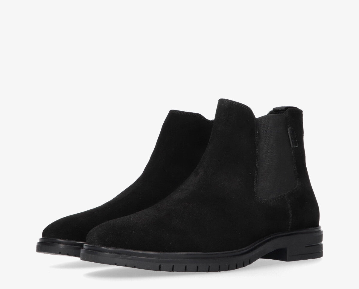 Thomas 1-a black suede chelsea boot - black sole