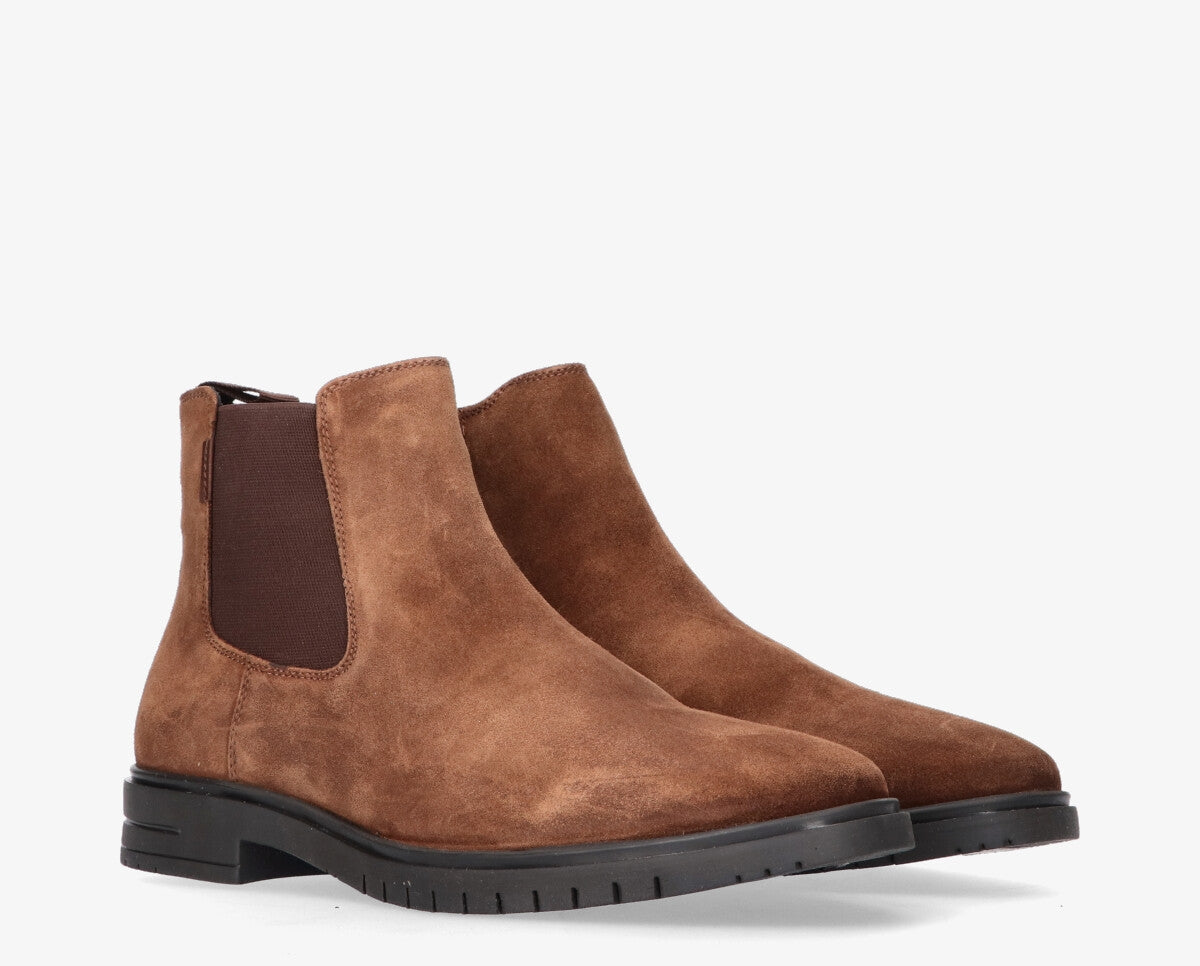 Thomas 1-c Brown suede chelsea boot - black sole