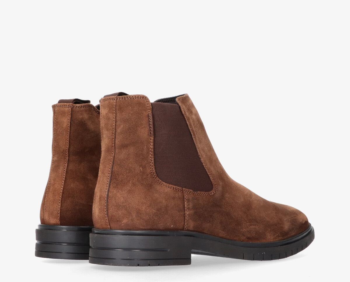 Thomas 1-c Brown suede chelsea boot - black sole