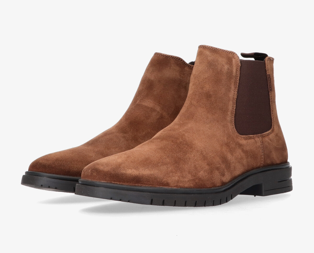 Thomas 1-c Brown suede chelsea boot - black sole