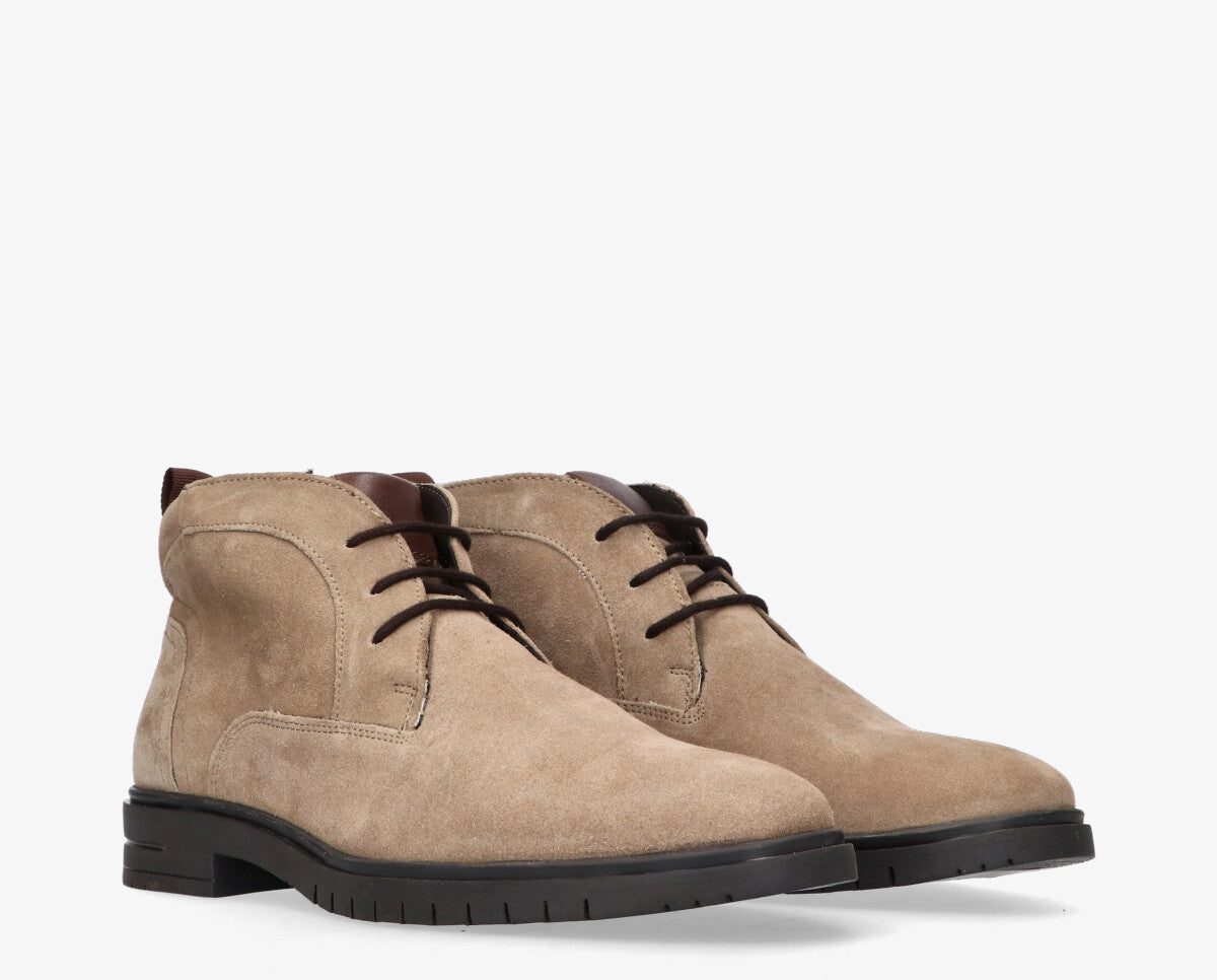 Thomas 2-b Taupe suede shoe laces  - black sole